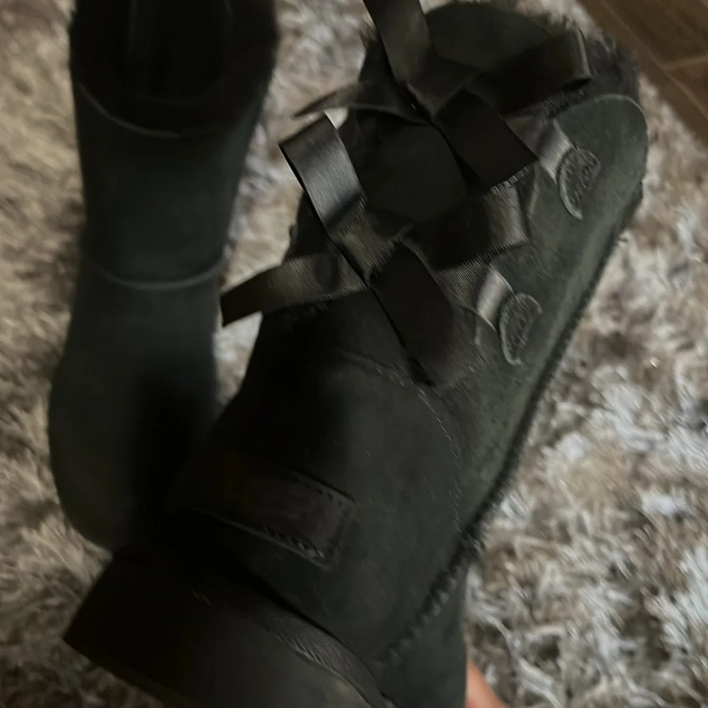 Bailey Bow II - Picture 12 of 16